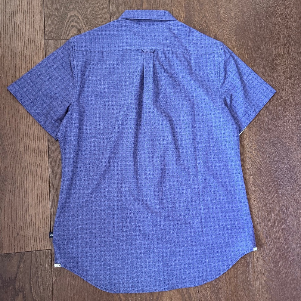 7 Diamonds 4-Way Stretch Short Sleeve Button-Down - Men’s Medium - Picture 2 of 7
